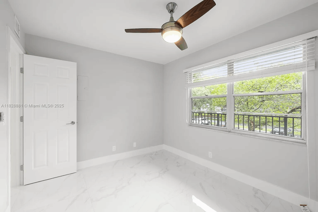 12500 SW 6th St APT 206N Pembroke Pines (10)