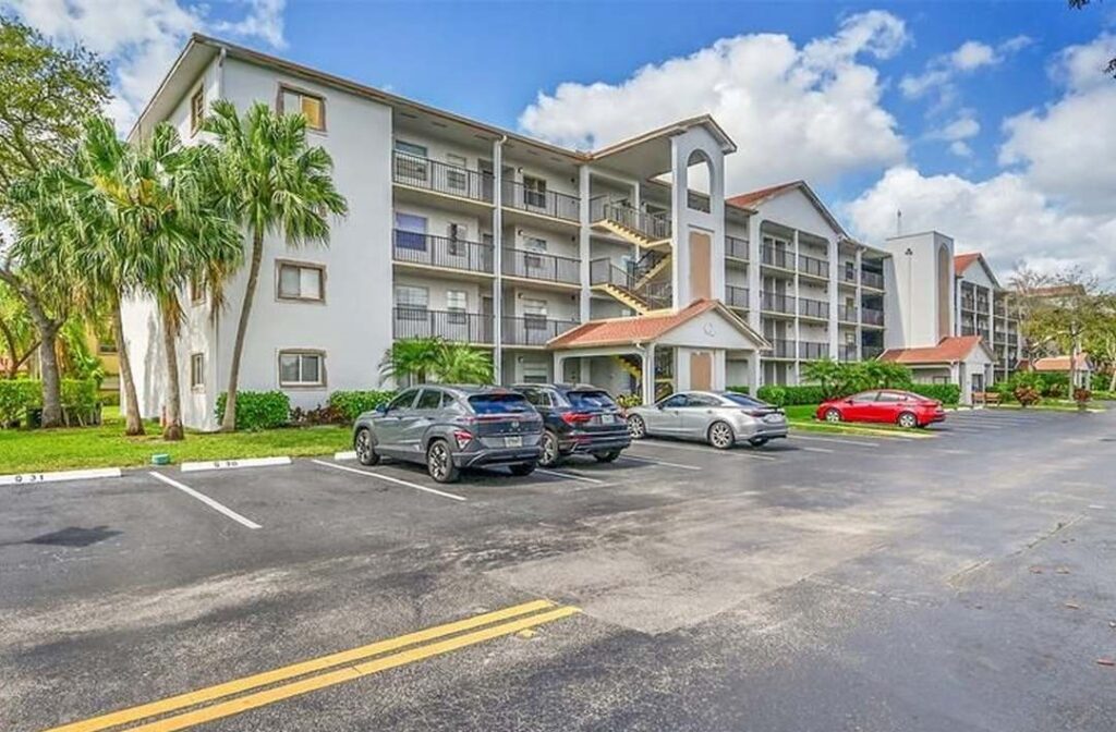 1400 SW 124th Ter APT 409Q Pembroke Pines